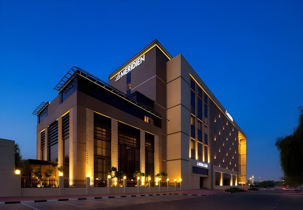 Le Meridien Dubai Hotel & Conference Centre